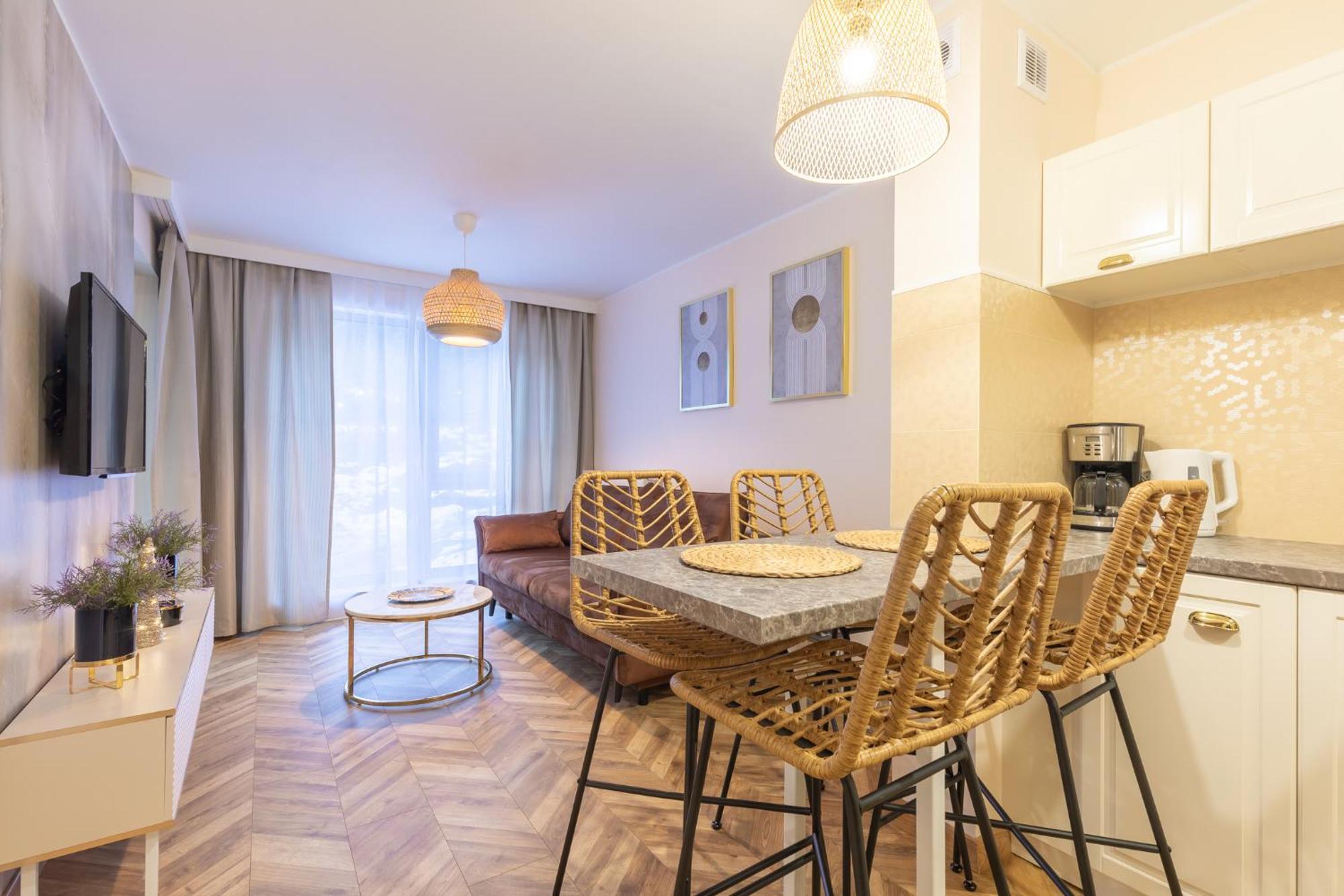 Rentplanet - Apartamenty Kilinskiego ชกลาร์สกา ปอเรมบา ภายนอก รูปภาพ