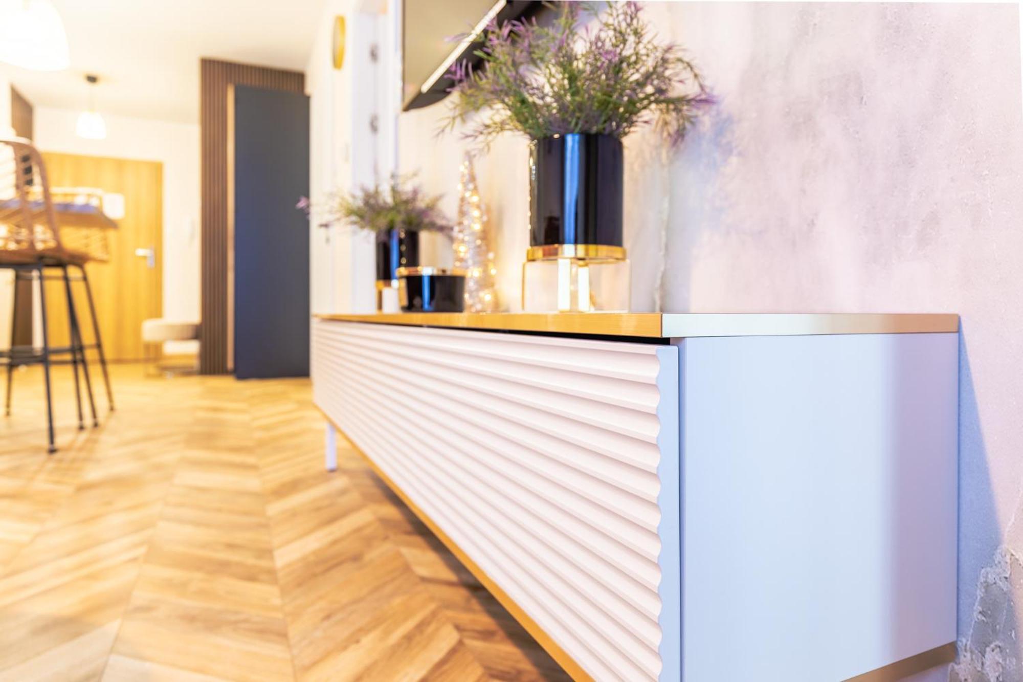 Rentplanet - Apartamenty Kilinskiego ชกลาร์สกา ปอเรมบา ภายนอก รูปภาพ